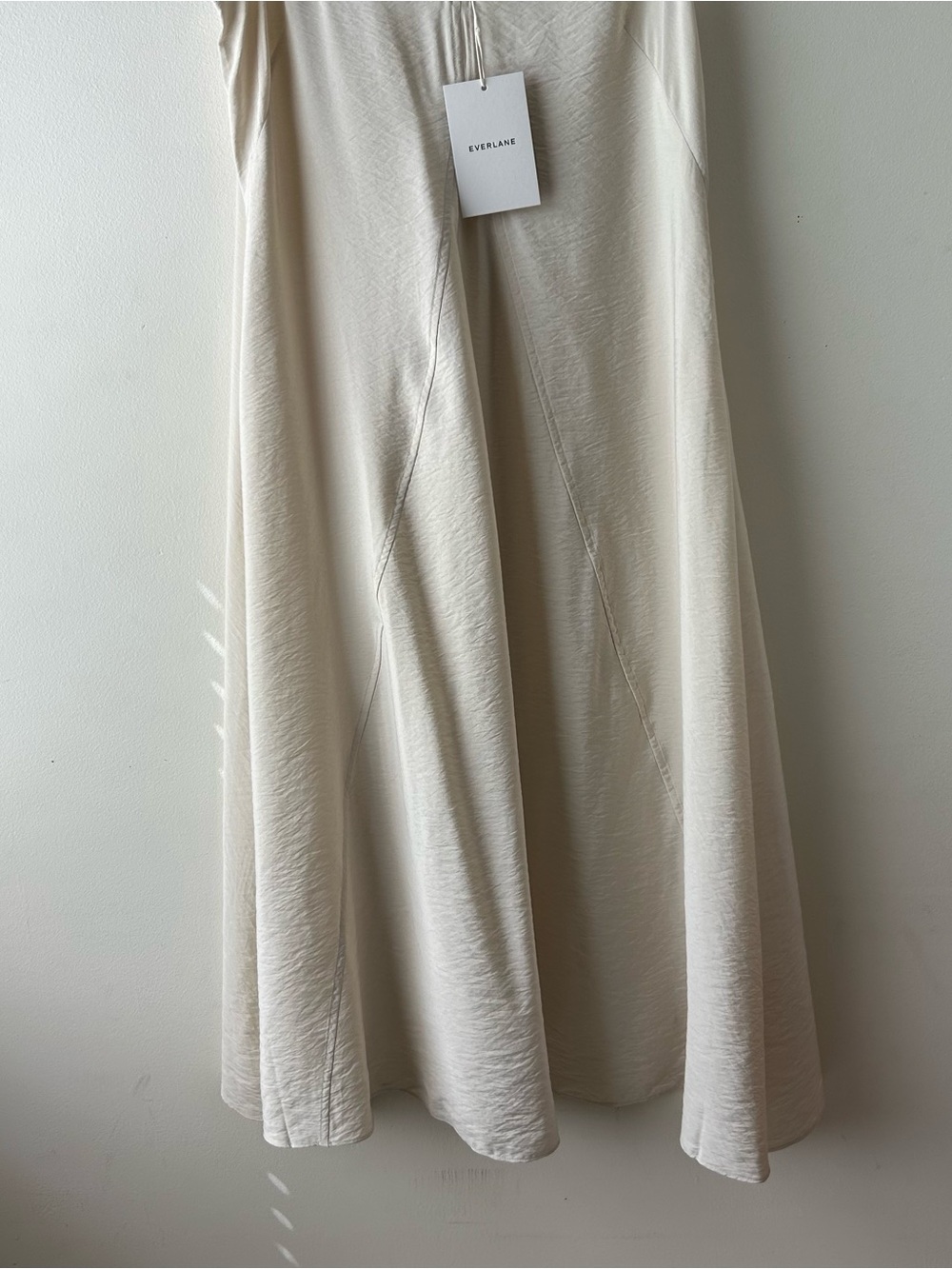 Everlane THE V-NECK DRESS IN SOFTLUXE Sandshell Cream NWT 0 - Picture 8 of 14
